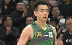 張鎮(zhèn)麟領(lǐng)銜全隊(duì)致敬，賽后溫馨，山東大勝，楊鳴新援打鬧！