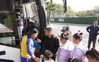 暖心守護(hù)，青島足球場迎小球迷