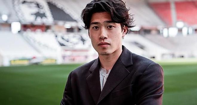 官方：弗賴堡簽約日本前鋒鈴木唯人，轉會費750萬歐。